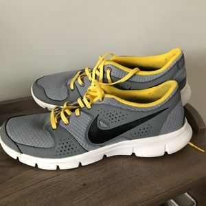 Men’s Nike running shoes